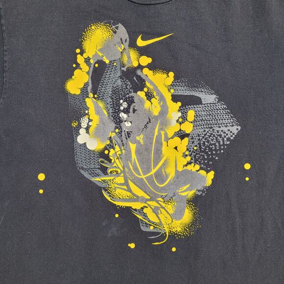 NIKE Kobe-Bryant Basketball Shirt Large 21x27 Mamba-Mentality - Picture 9 of 15